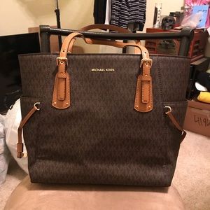 michael kors tote bag